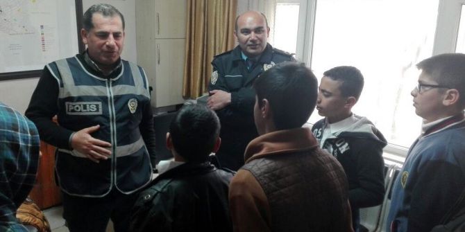 Kovancılar’da Öğrencilerden Emniyete Ziyaret