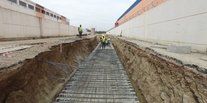 Meski, Yağmur Suyu Hattı Döşeme Çalışmalarına Hız Verdi