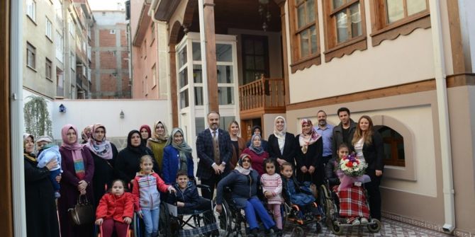 Aktaş, “Spina Bifida" Hastası Çocuklarla Buluştu