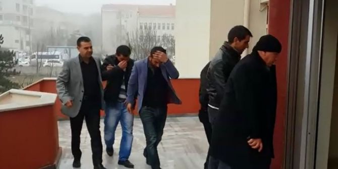 Paralarla Verdiği Pozlar Sonu Oldu