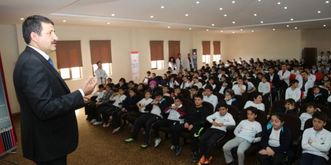 Ekinci Öğrencilerle Buluştu
