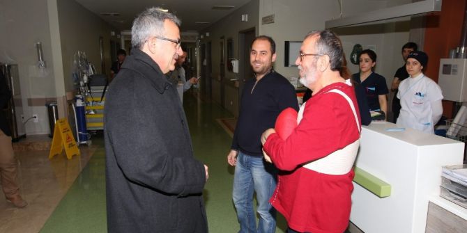 Başkan Köşker’den, Muhtar Özcan’a Geçmiş Olsun Ziyareti