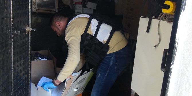 Mersin’de Uyuşturucu Satıcılarına Film Gibi Operasyon