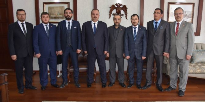 Tümsiad’tan Vali Canbolat’a Ziyaret