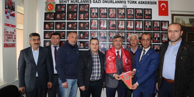 Başkan Akdoğan, Şehit Yakınları Ve Gazilerle Bir Araya Geldi