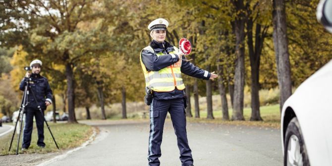 Almanlar En Çok Polise Güveniyor