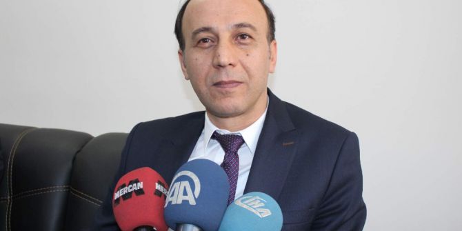 Valilikte İntihar Teşebbüsünde Bulunan Vatandaşı İkna Eden Vali Abdullah Erin: