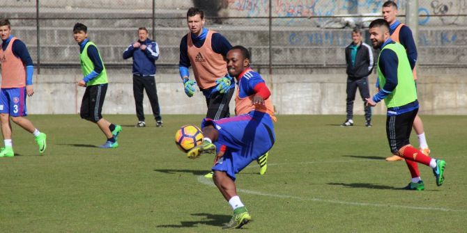 Traore, Trabzonspor’u Seviyor