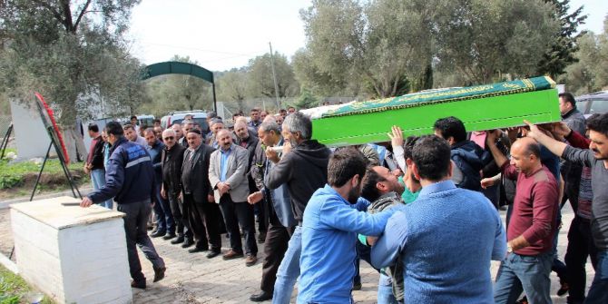 Hasret İçin Gözyaşları Sel Oldu