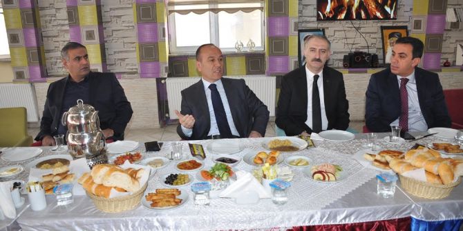 Kaşıkçı, Birim Amirleriyle Bir Araya Geldi