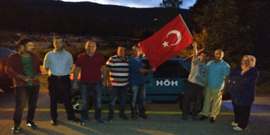 Cide’de Demokrasi Nöbeti 9. Gününde