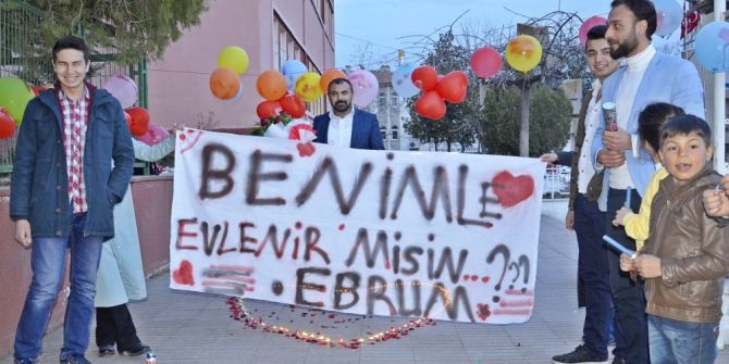 Çorum’da Pankartlı Evlilik Teklifi