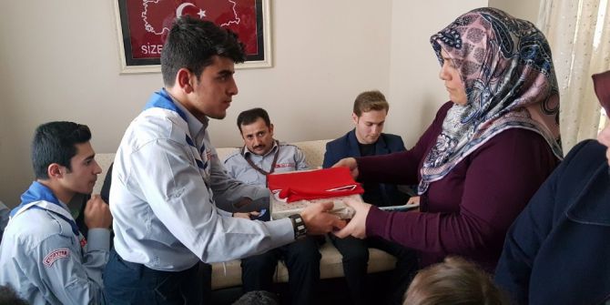 Büyükşehir Kağıtsporlu İzciler, “İzci Yararlıdır Haftası” Etkinlikleri Düzenledi