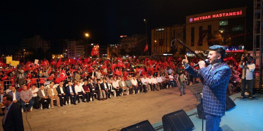 Şanlıurfa’da Demokrasi Nöbeti Devam Ediyor