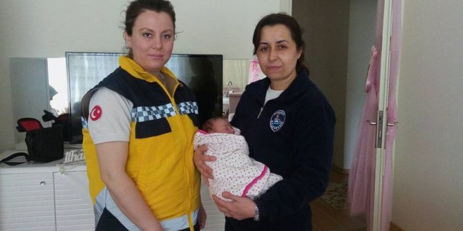 Minik Eller Projesi Devam Ediyor