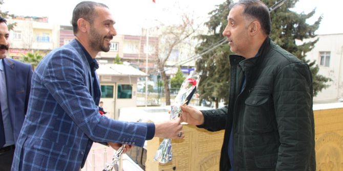 Kahtalı Esnaflardan Emniyet Teşkilatına Plaket