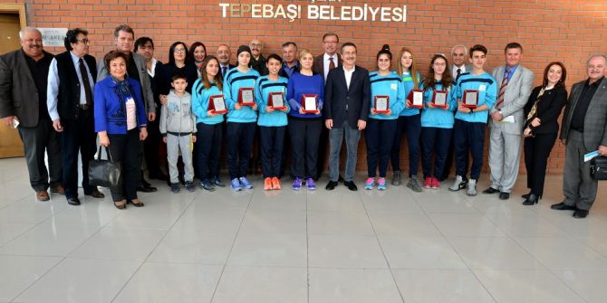 Tepebaşı’nın Sporcularından Büyük Başarı