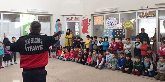 Genç’te İtfaiye, Öğrencilerle Tatbikat Yaptı