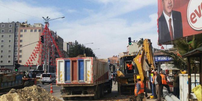 Askim Ekipleri Tarafından İçme Suyu Hattı Yenileme Çalışması Yapılıyor