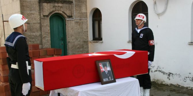 Trafik Kazasında Hayatını Kaybeden Kıbrıs Gazisi Askeri Törenle Toprağa Verildi