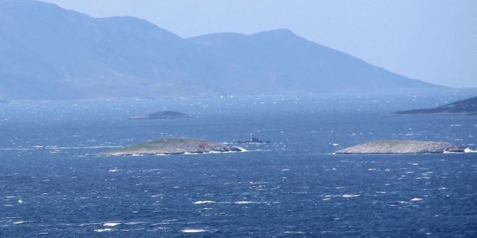 Türk Ve Yunan Savaş Gemileri Kardak’ta