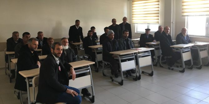 Kahta İlçe Halk Eğitim Merkezinde Arıcılık Kursu