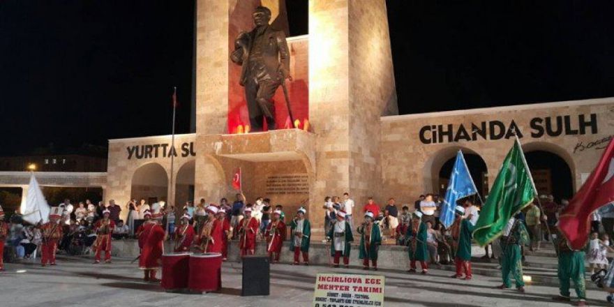 Didim’de Mehteranlı Demokrasi Nöbeti