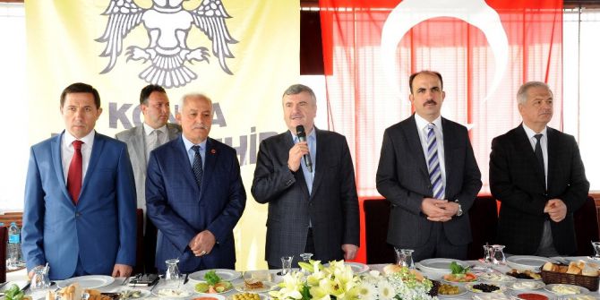 Başkan Akyürek, Muhtarlarla Buluştu