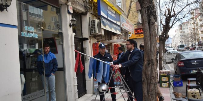 Yunusemre Belediyesinden Kaldırım İşgali Denetimi