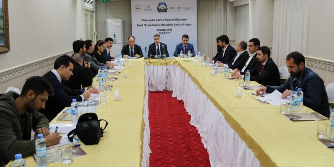 Basın Toplantısı Sırasından Deprem Oldu