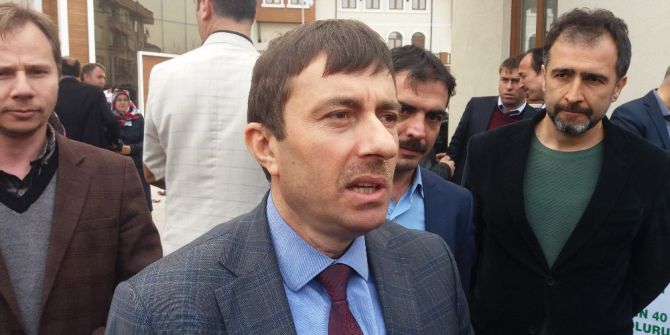 Sakarya’da Okul Müdürü Öğrenci Velisi Tarafından Darp Edildi