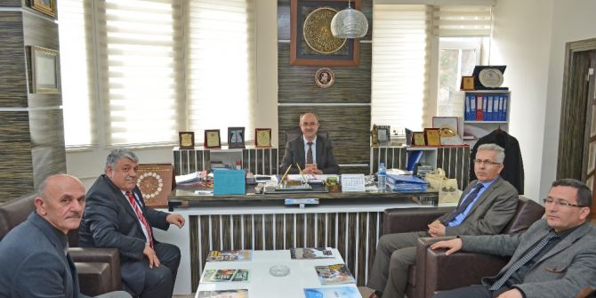 Başkan Şinasi Gülcüoğlu İl Ve İlçe Kurum Müdürlerini Misafir Etti