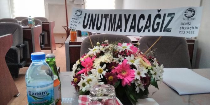 Belediye Meclis Toplantısında Chp’li Üyeye Anma