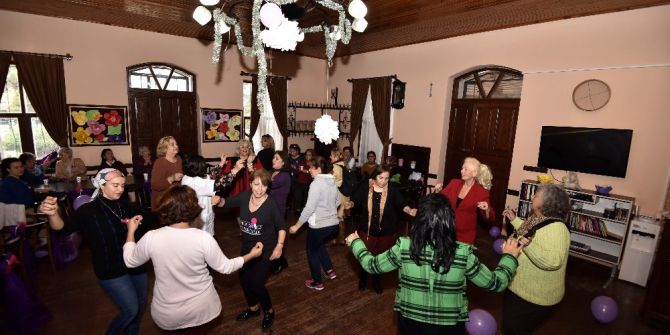 Muratpaşa’dan Kadınlar Matinesi