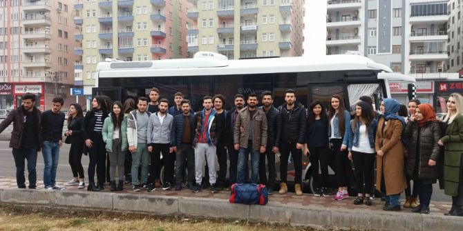 Genç Mühendis Adayları Kariyer Zirvesi İçin Gaziantep’e Gitti