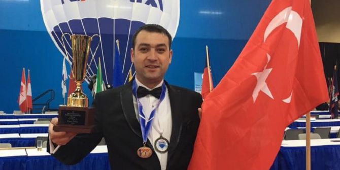 Uğur Tosun, Doğum Gününde 4 Ödül Birden Aldı