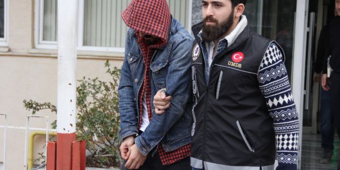 Üzerinde Yarım Kilo Bonzai Ele Geçti