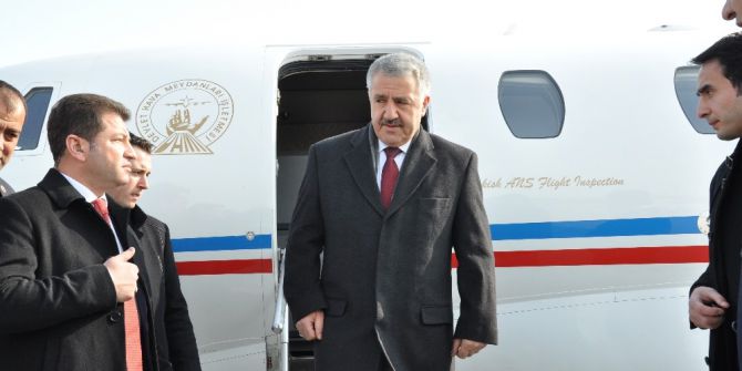 Bakan Ahmet Arslan, Kars’ta Birlik Ve Beraberlik Mesajı Verdi