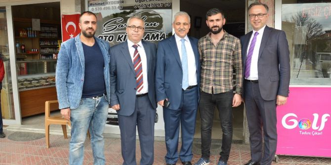 Vali Güvençer Saruhanlı Esnafını Ziyaret Etti