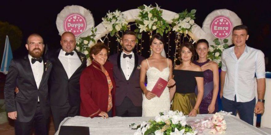 Futbol Hakemleri Bu Düğünde Buluştu