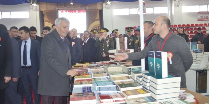 Isparta’da Kitap Bayramı