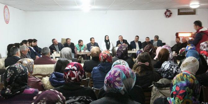 Ak Parti Referandum Çalışmalarına Devam Ediyor