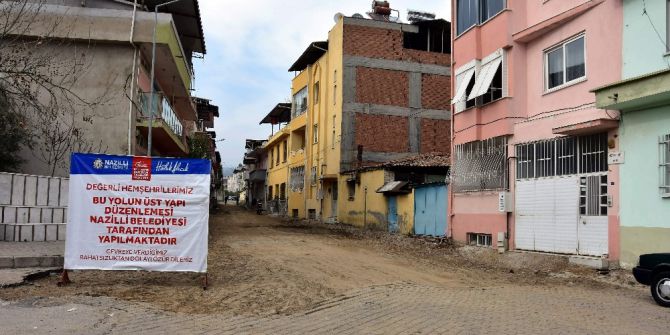 Nazilli Belediyesi Yol Çalışmalarına Hız Kesmeden Devam Ediyor
