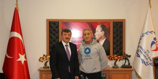 İlhan Şenlik Myanmar’ın Ardından Tayland’da Görev Yapacak