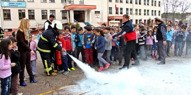 Araç’ta Öğrenciler İçin Yangın Tatbikatı Yapıldı