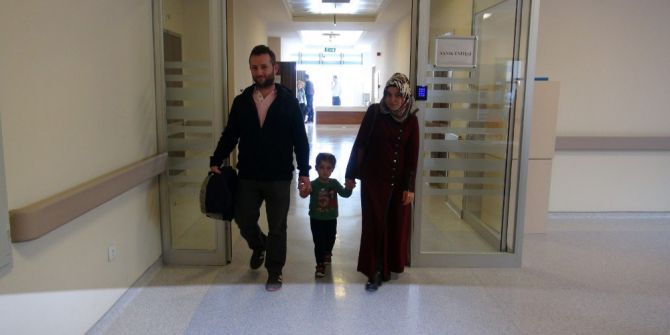 Üç Yaşındaki Rabia’nın Yanık Kolu Kesilmekten Kurtarıldı