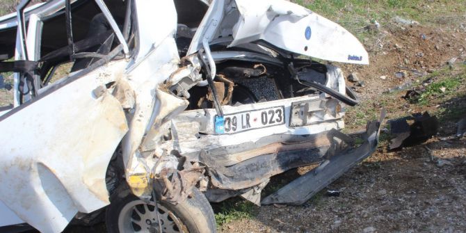 Bu Aracı Görenler Sürücünün Yaşadığını Öğrenince Sevindi