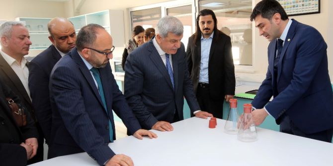 Başkan Karaosmanoğlu, Bir Takım Ziyaretlerde Bulundu