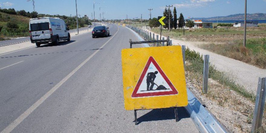 Bursa-izmir Kara Yolunda Bariyer Çalışması