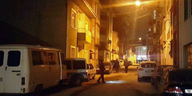 Sokak Ortasında Kavga Eden Çift Birbirini Bıçakladı